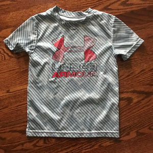KIDS BOY/GIRL UNDER ARMOUR HEAT GEAR GRAY T-SHIRT TOP Sz 6 VGUC